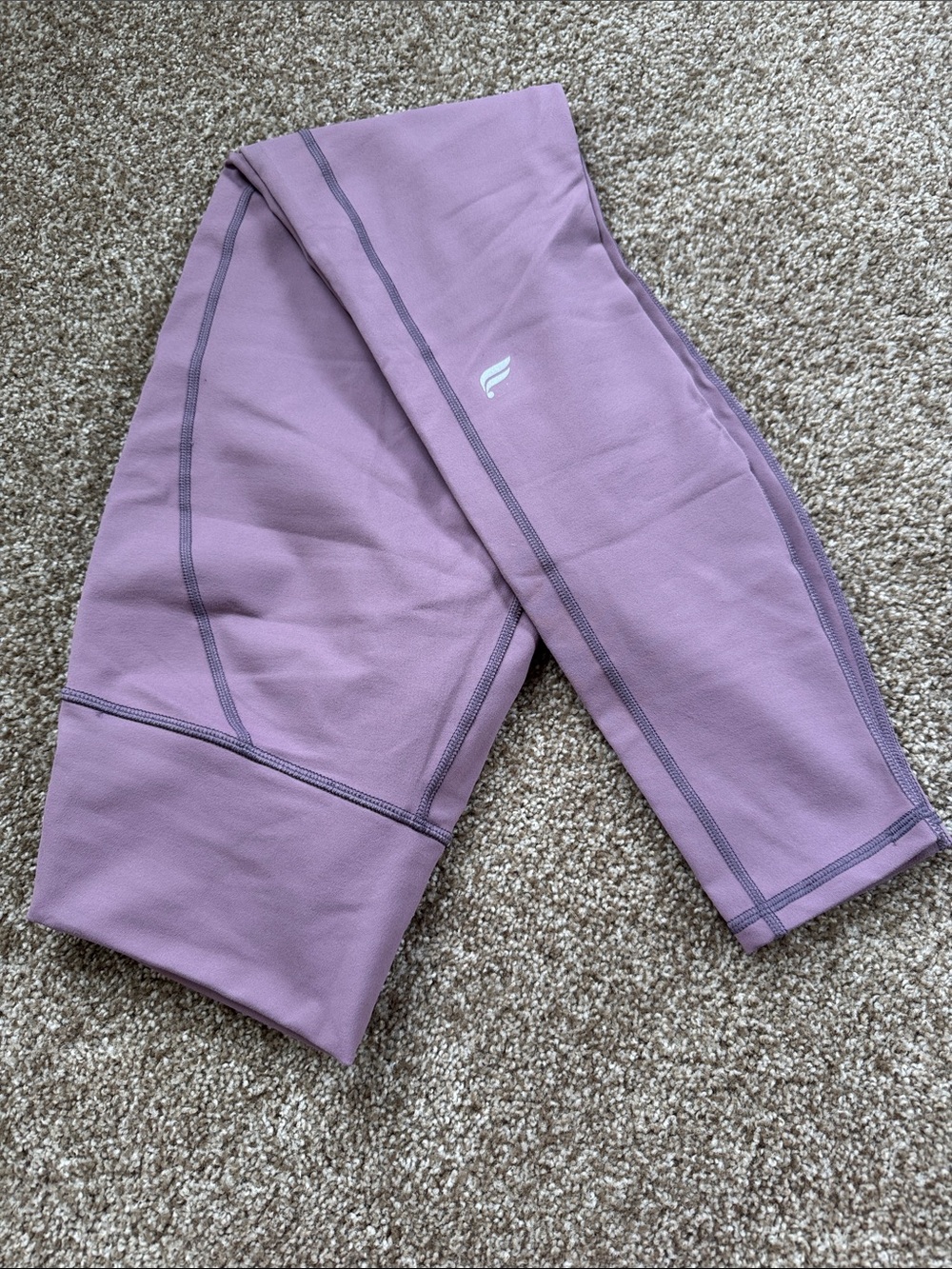 Womens Performance Leggings in Dusty Lavender - Fabletics